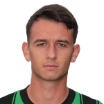 Borna Knezović