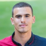 فاسكو أوليفيرا (لاعب كرة قدم)